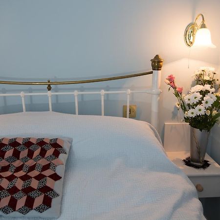 5 Chapel Street Bed And Breakfast CBG Dış mekan fotoğraf