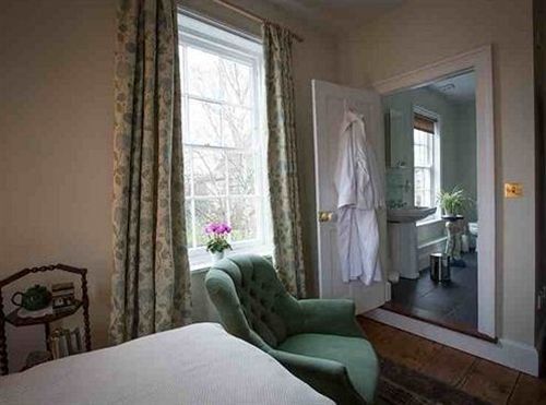 5 Chapel Street Bed And Breakfast CBG Dış mekan fotoğraf